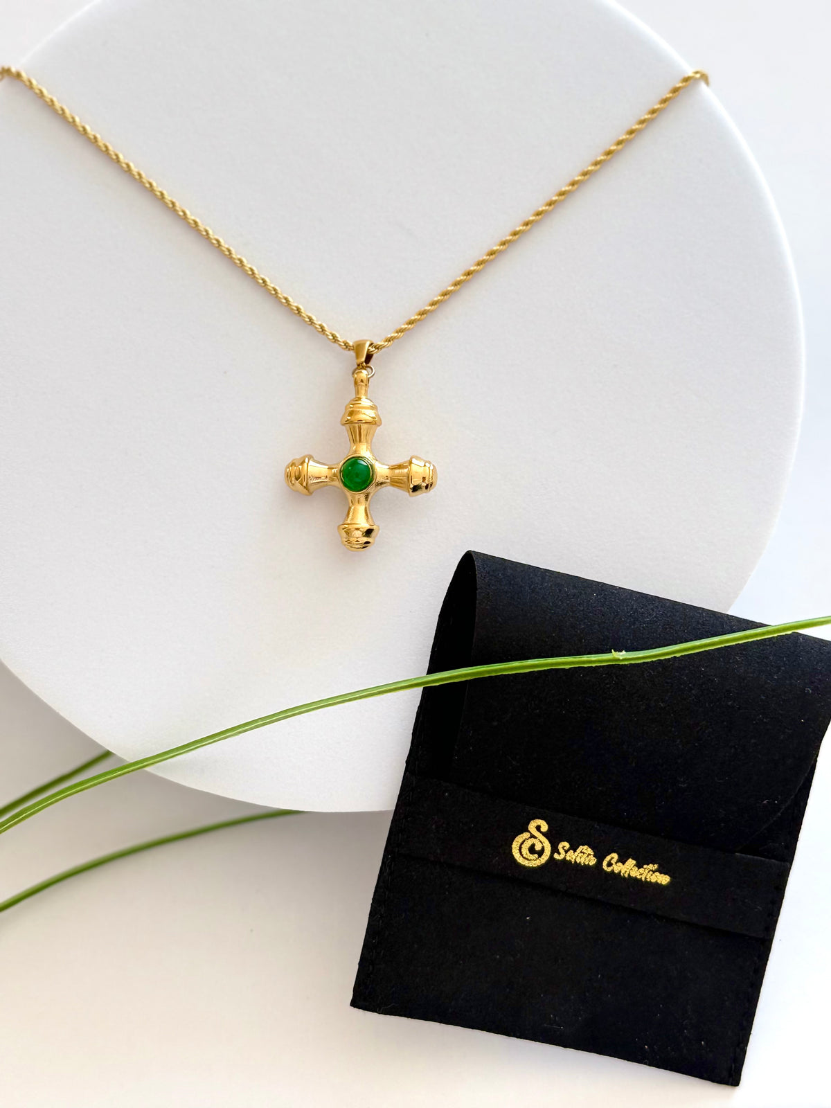 GEGNA (ጀግኒት) Pendant Necklace (Green)