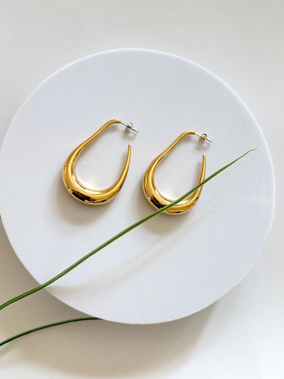 Pommy | ፖሚ Hoop Earrings