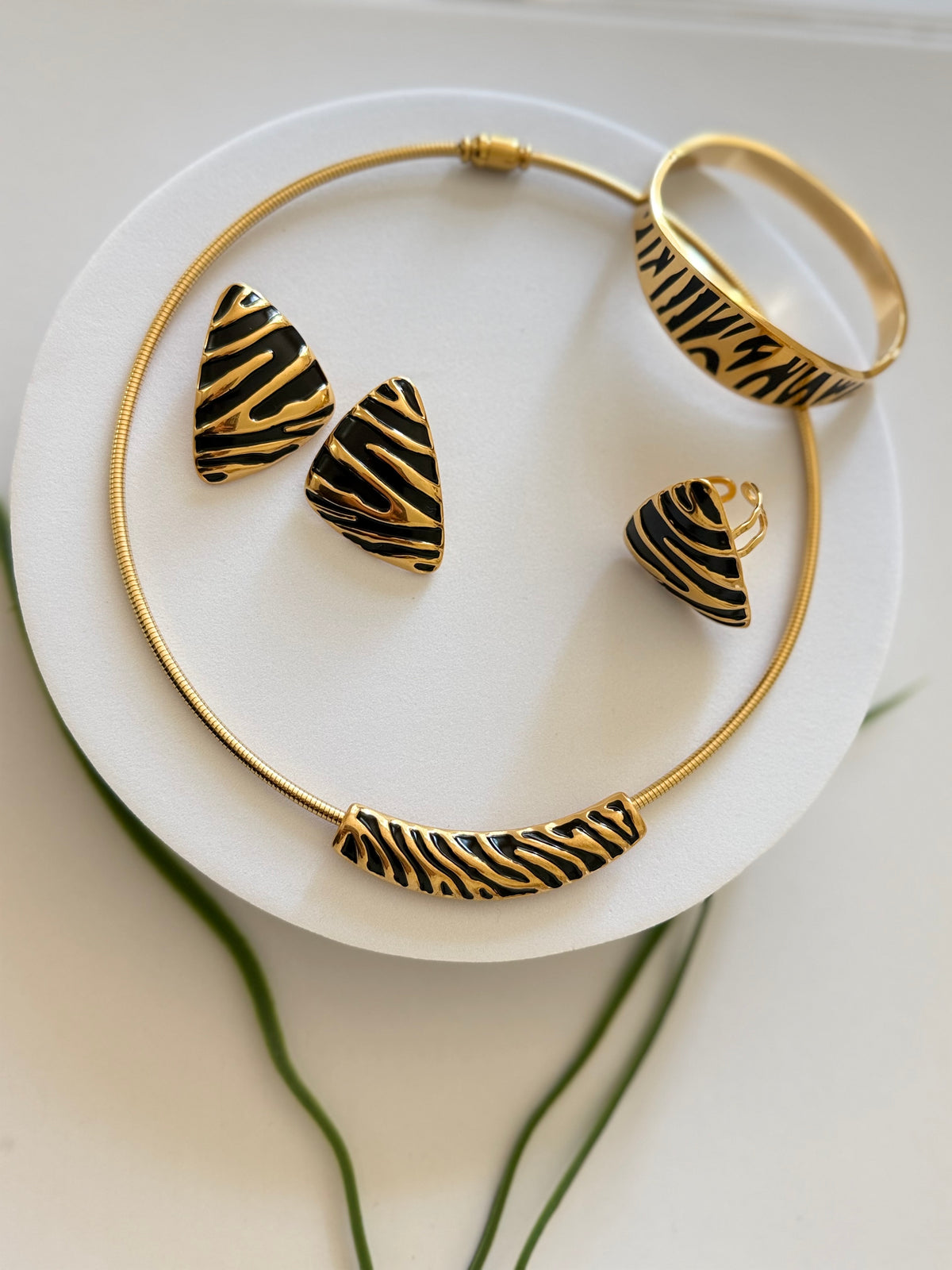 Zebra | ዚብራ Choker, earrings, Bangle and Ring Set