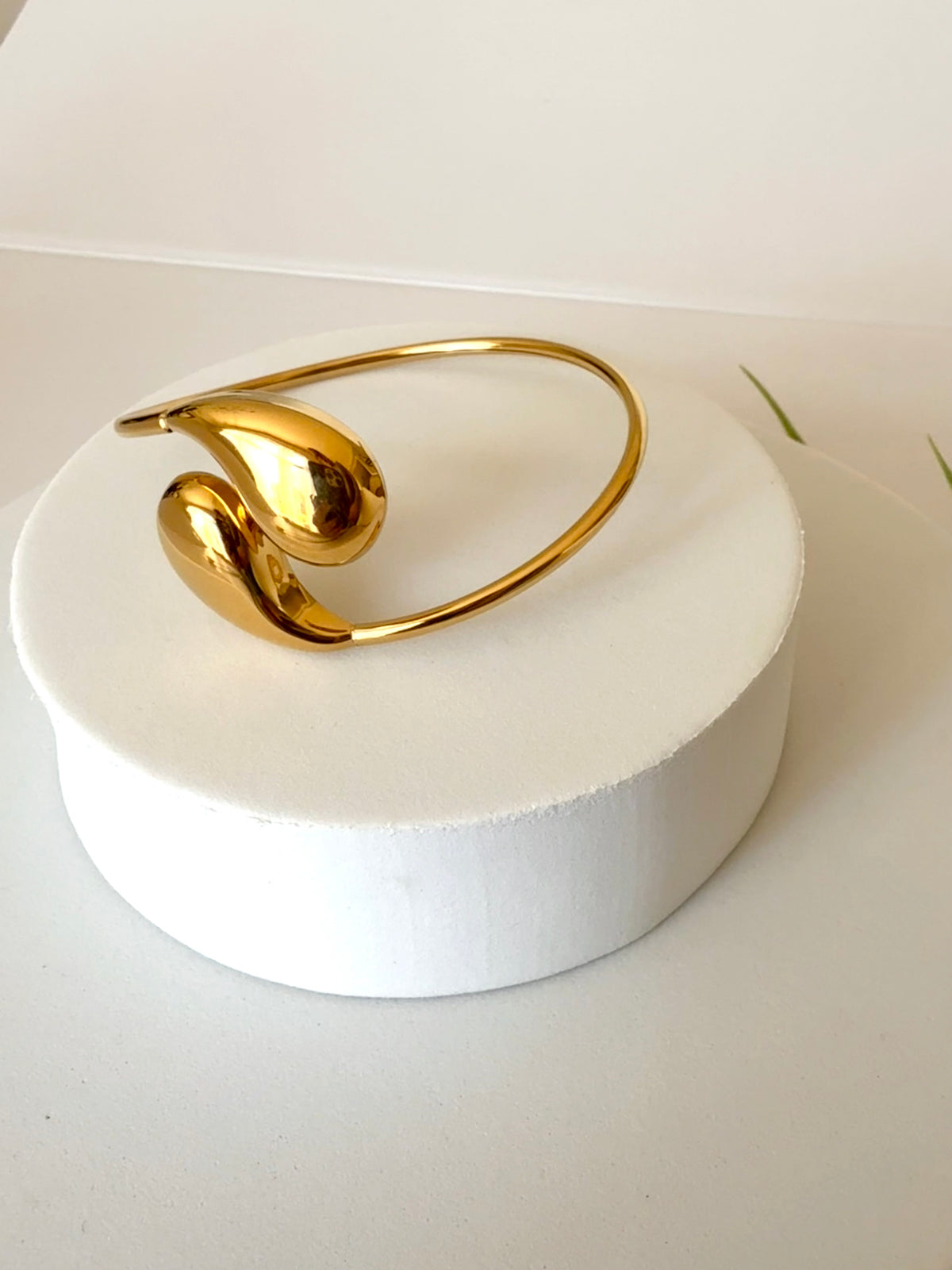 MEKDES | መቅደሰ Teardrop cuff bracelet