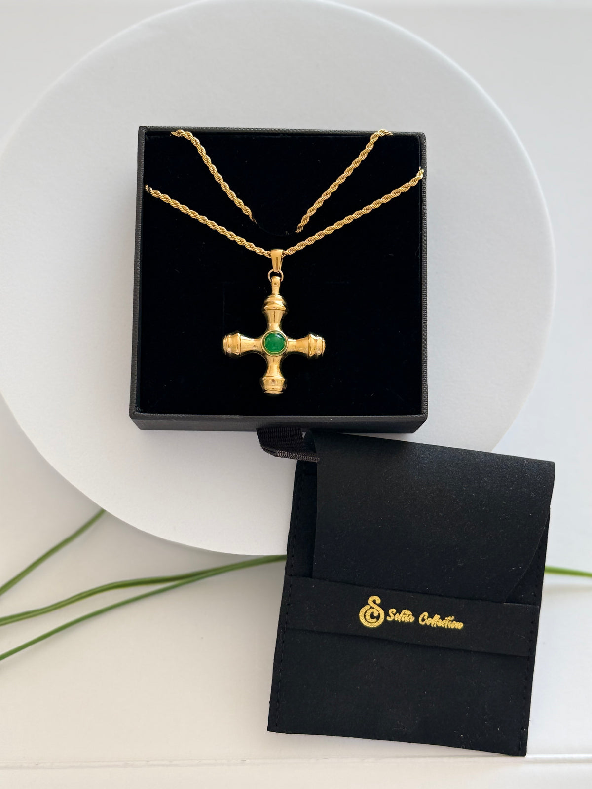 GEGNA (ጀግኒት) Pendant Necklace (Green)