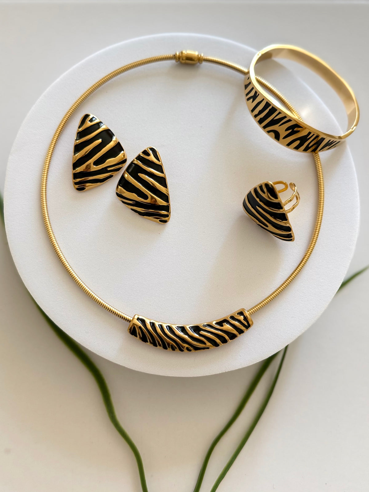 Zebra | ዚብራ Choker, earrings, Bangle and Ring Set
