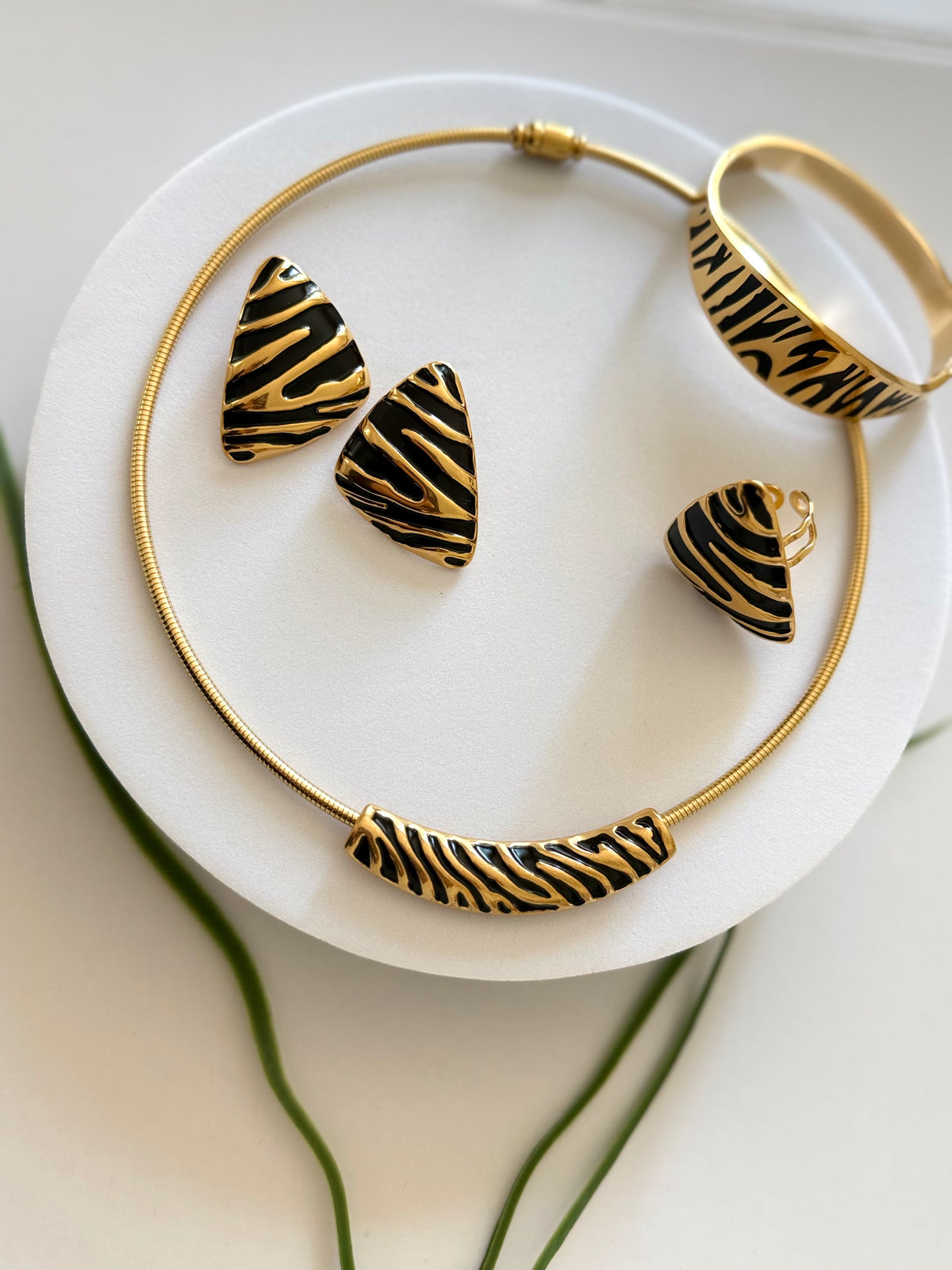 Zebra | ዚብራ Choker, earrings, Bangle and Ring Set