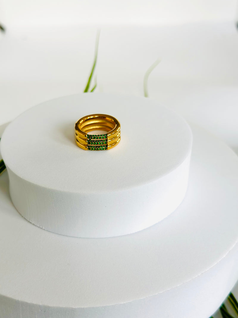 EMERALD GREEN TRIPLE LAYER RING