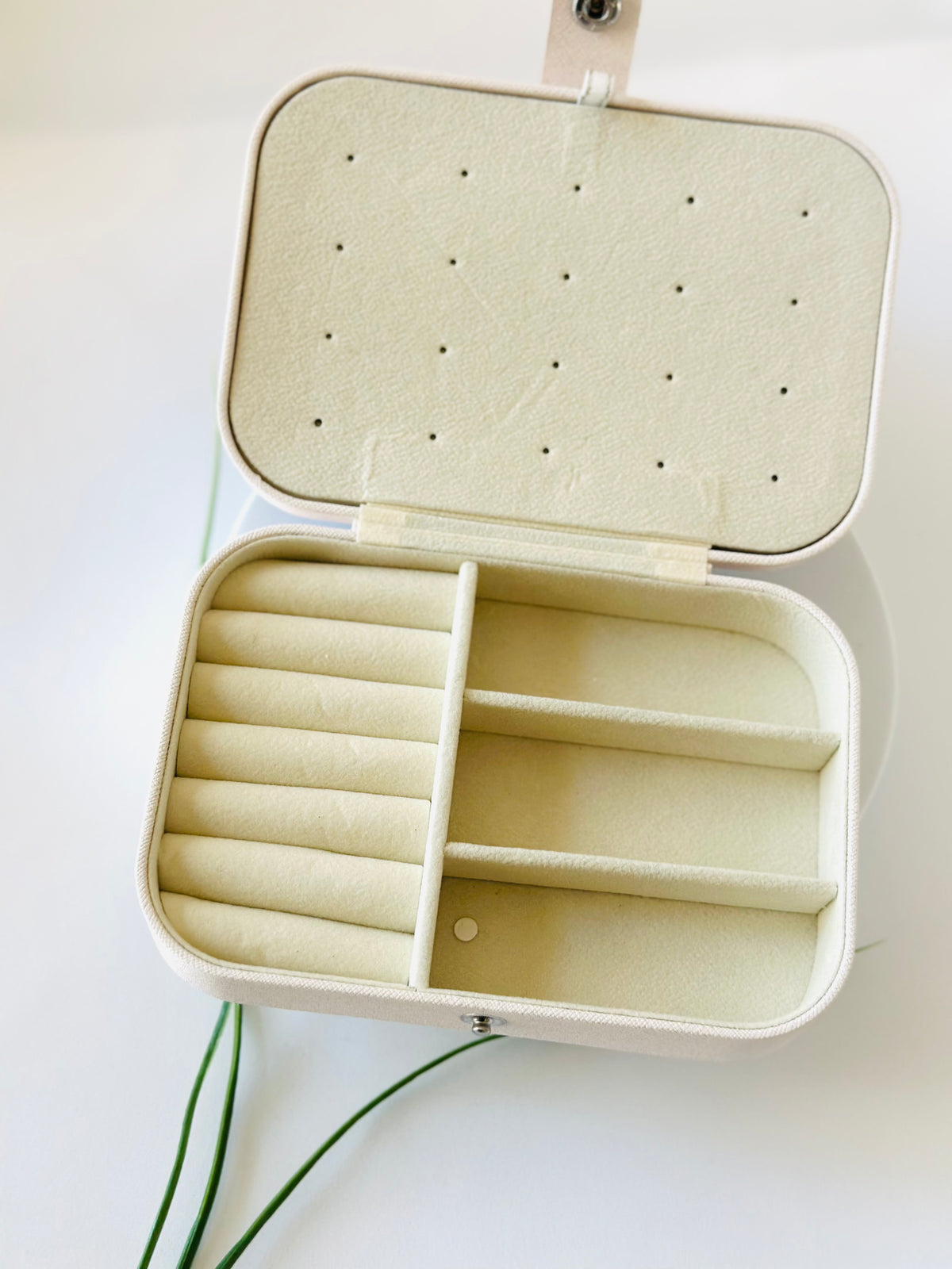 TRAVEL JEWELRY CASE