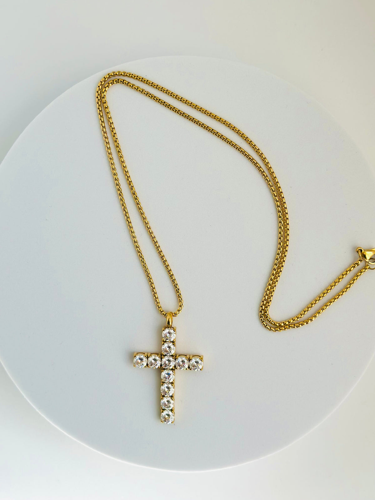 ENKU | እንቁ CROSS NECKLACE