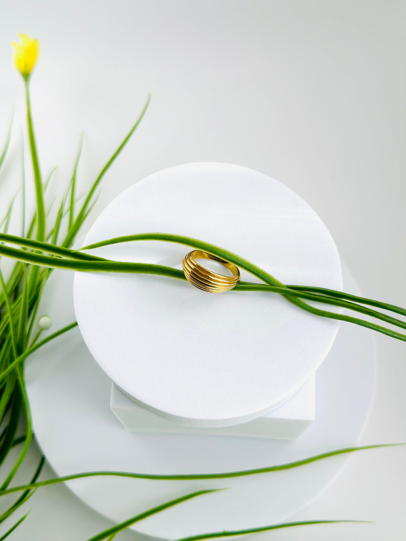 ZIMITA RING