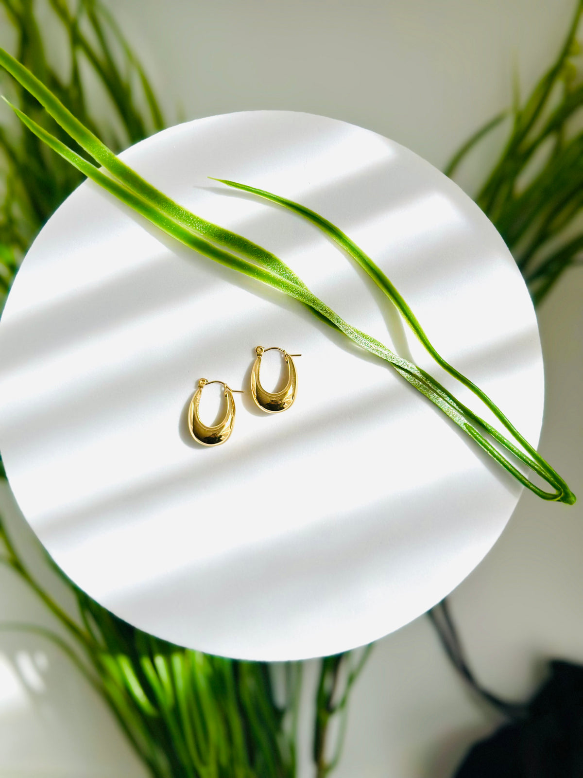 KETI BEAN EARRINGS (GOLD)