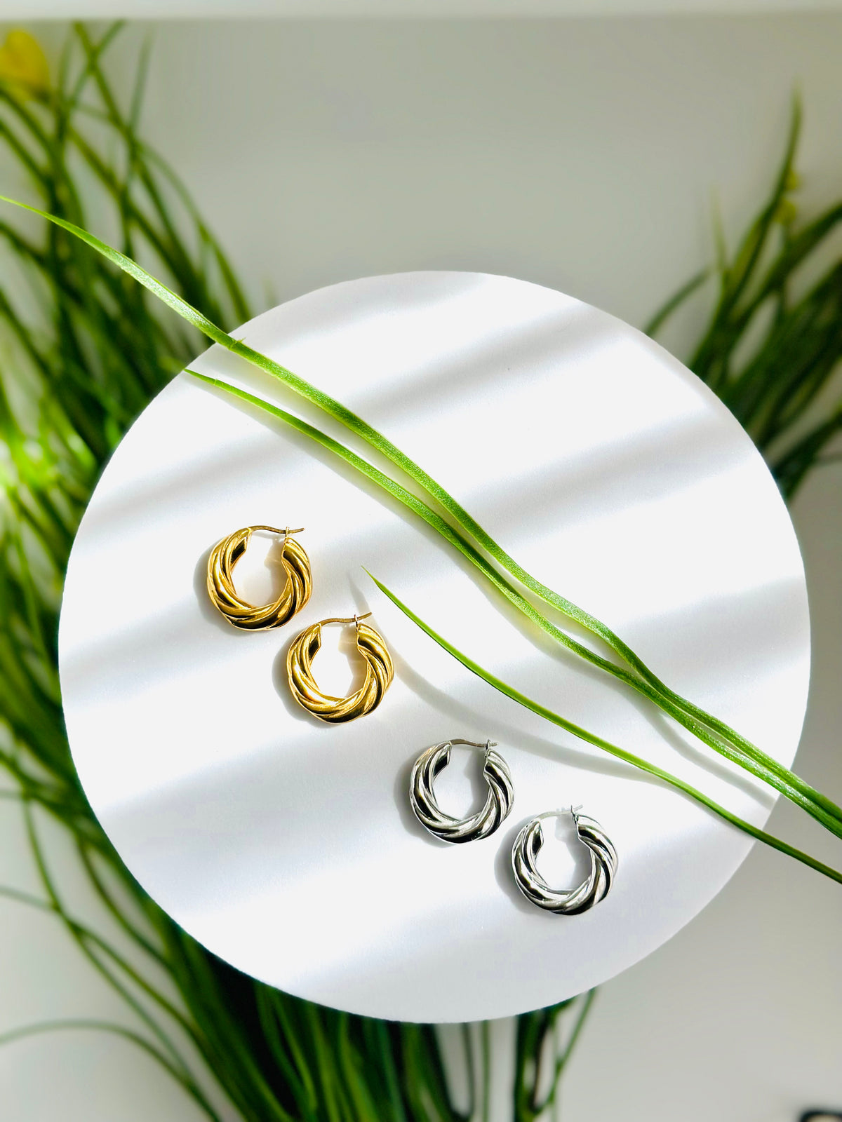 TIMEZI TWIST HOOPS (GOLD & SILVER)