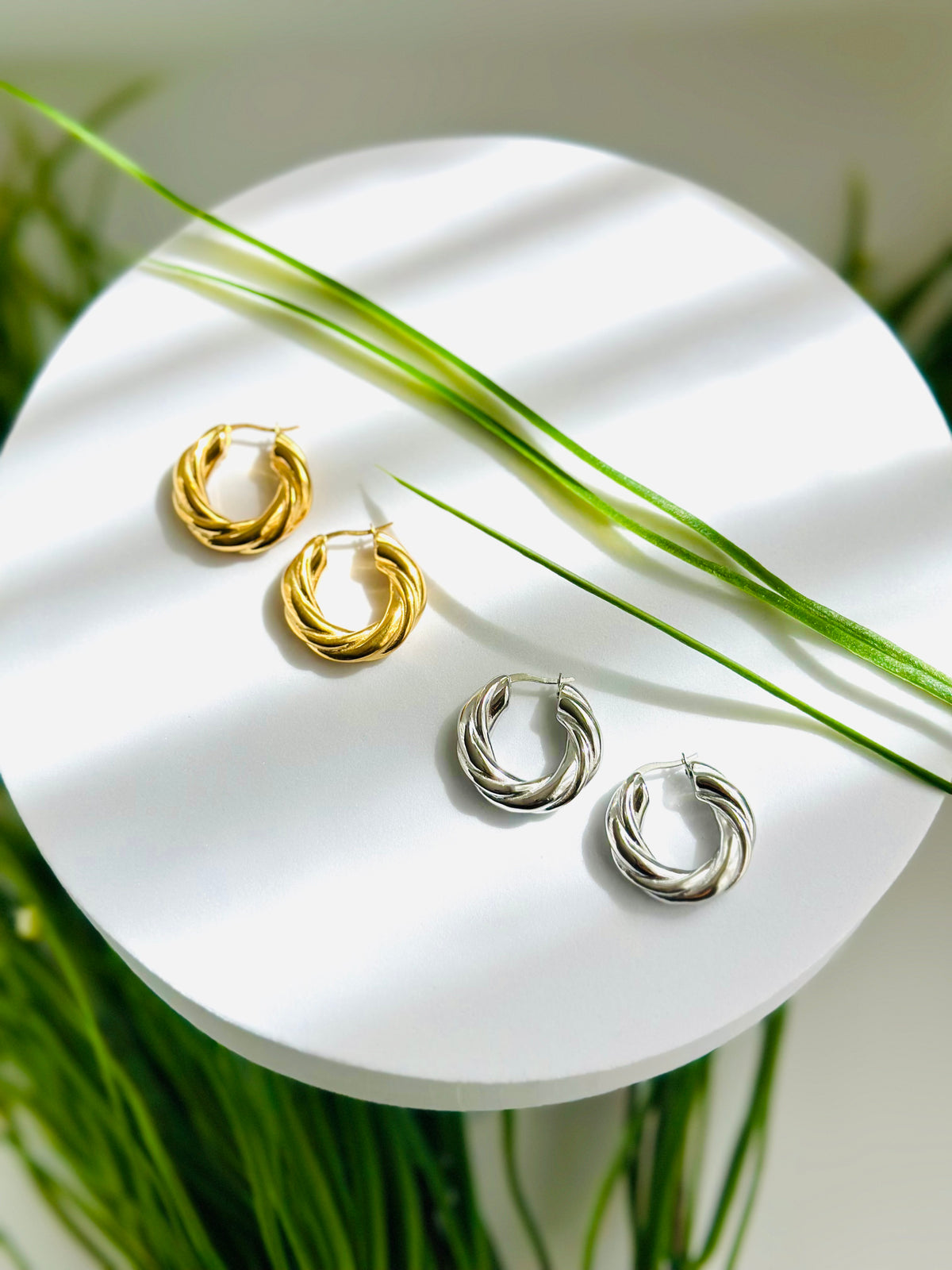 TIMEZI TWIST HOOPS (GOLD & SILVER)